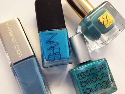 Nail Trend: Dive Into Aqua Polish 